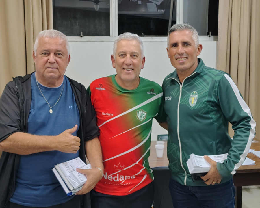 EXPERIÊNCIA NA FORMAÇÃO DE ATLETAS 