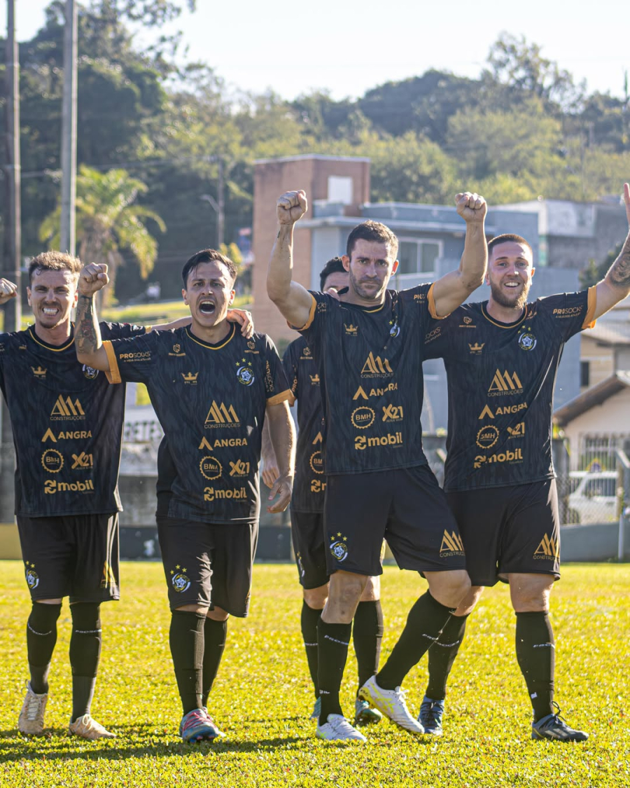 BELA VISTA LARGA NA FRENTE NA BUSCA PELO TÍTULO 